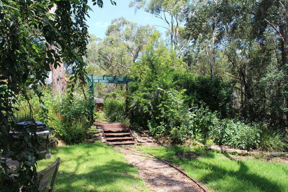 Storey Grange Springwood Bagian luar foto