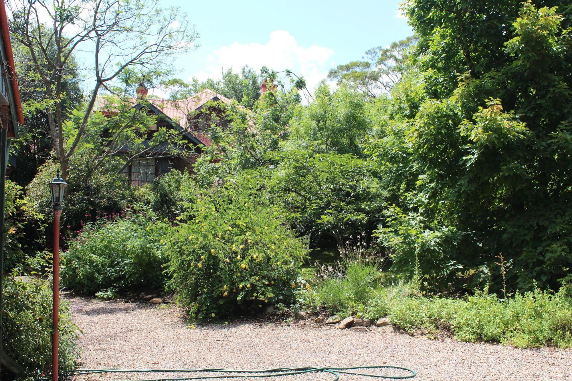 Storey Grange Springwood Bagian luar foto