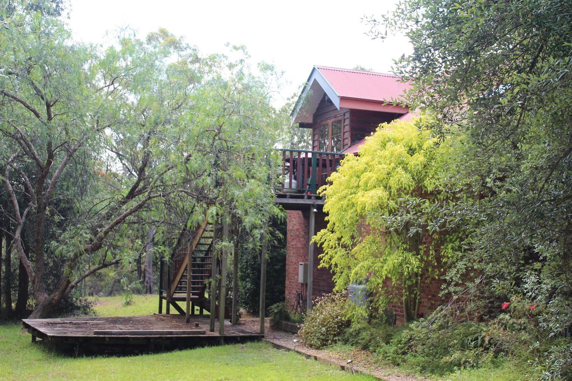 Storey Grange Springwood Bagian luar foto