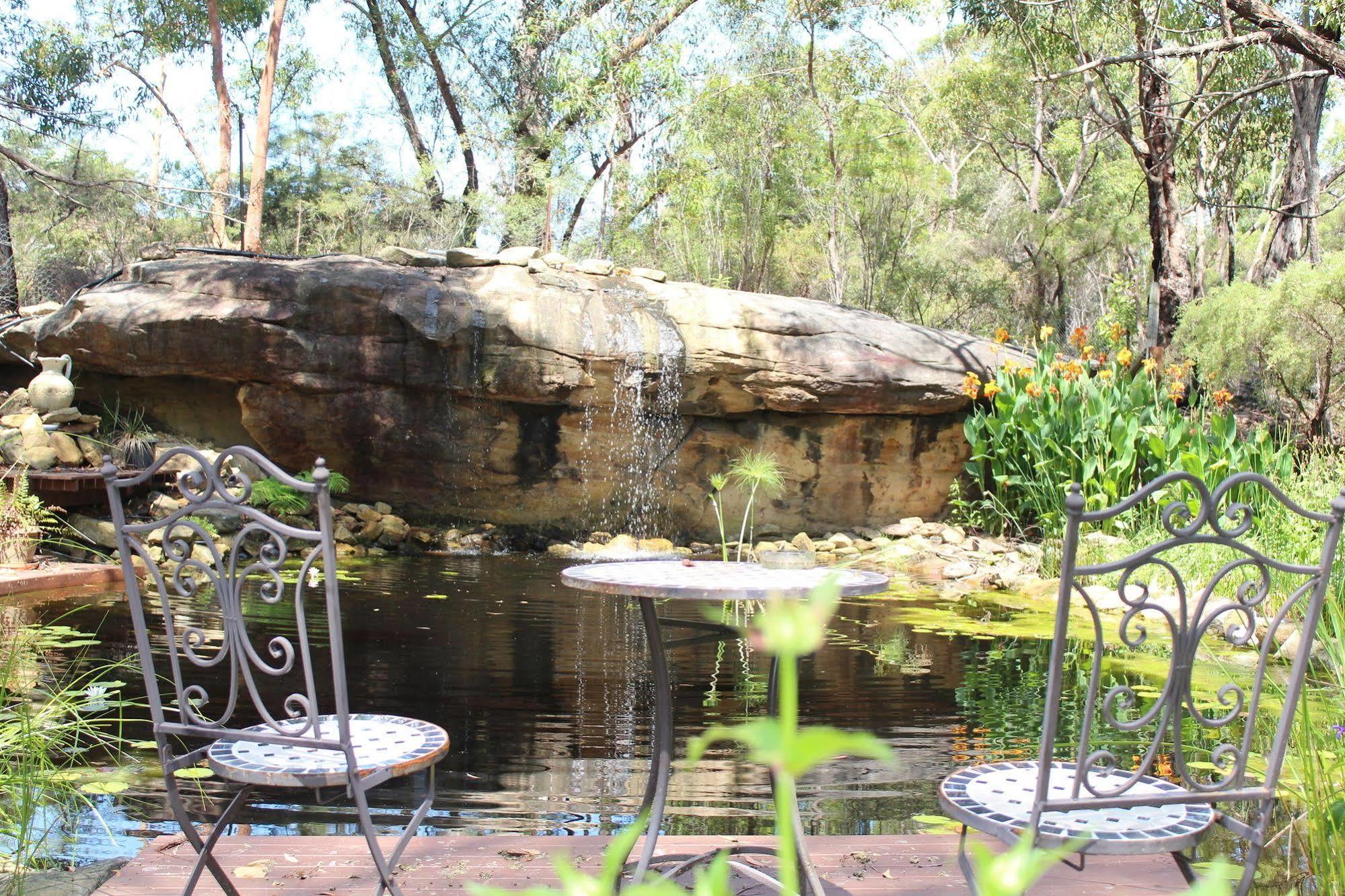 Storey Grange Springwood Bagian luar foto