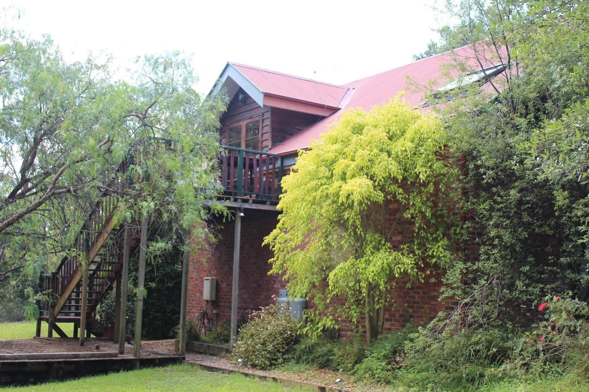 Storey Grange Springwood Bagian luar foto